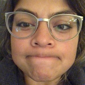 Meet your Posher, Sissy